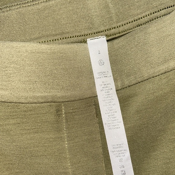 Green lululemon joggers - Picture 5 of 6